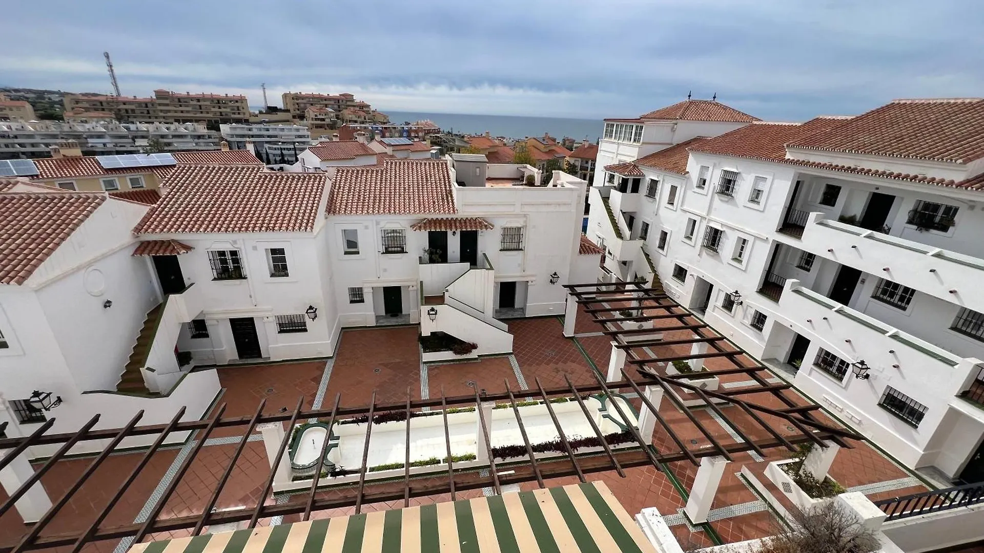 Atico Vistas Al Mar Golf ,Piscina Y Parking Albatros 2 Apartman Rincón de la Victoria Spanyolország